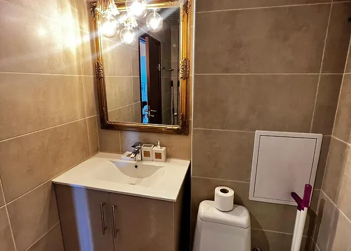 Deluxe Belvedere - 350m Skilift Apartment